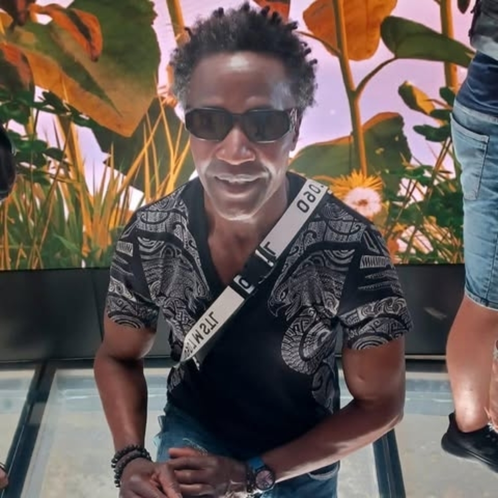 Meet your Posher, Rollins